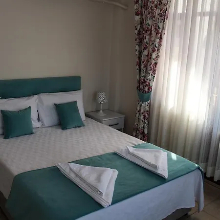 Otel Terrace 3*