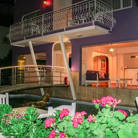 Terrace Otel 3*